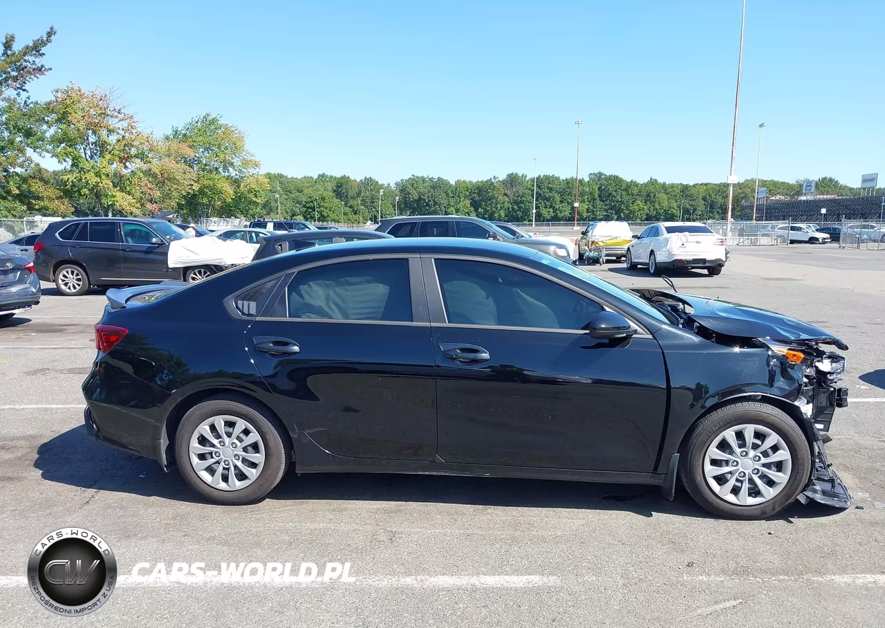 2024 Kia Forte Lx VIN:3KPF24AD1RE811923 - 13