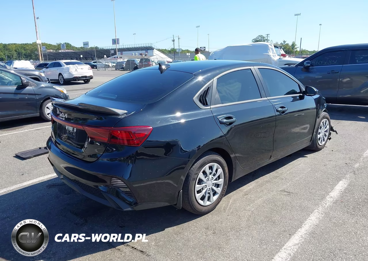 2024 Kia Forte Lx VIN:3KPF24AD1RE811923 - 4