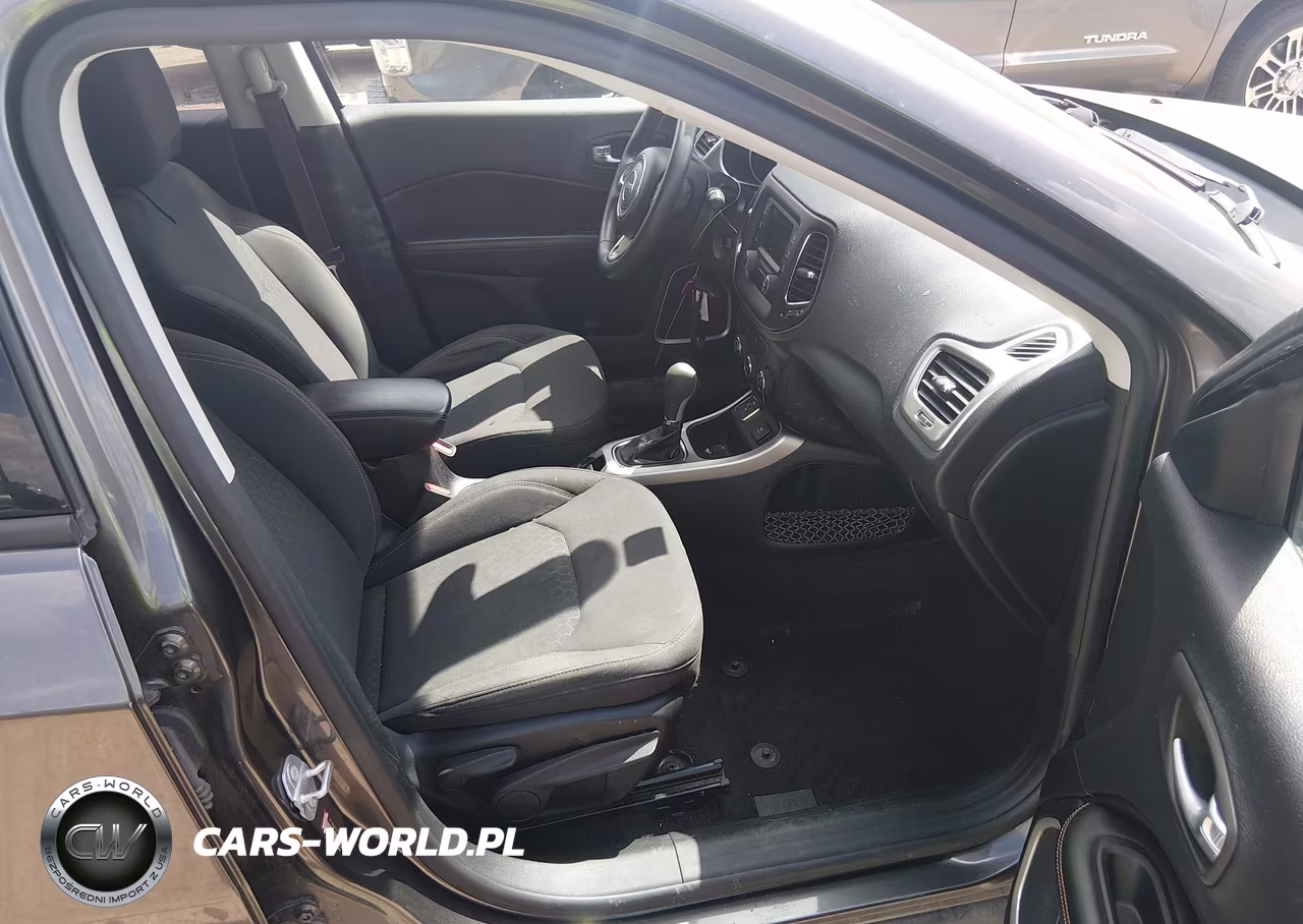 2018 Jeep Compass Sport Fwd VIN:3C4NJCAB3JT123333 - 5