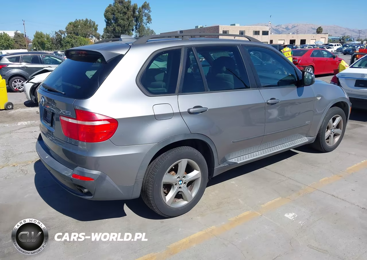 2008 BMW X5 3.0Si VIN:5UXFE43548L003387 - 4