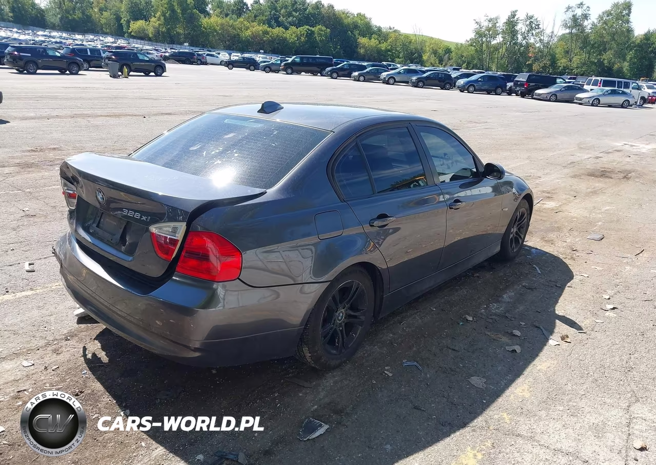 2008 BMW 328Xi VIN:WBAVC93518K036625 - 4