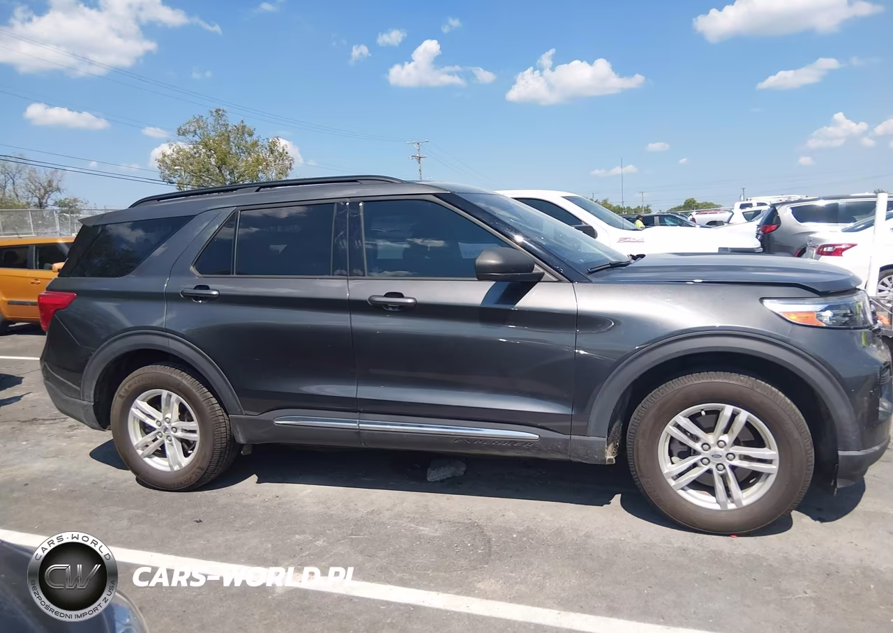 2020 Ford Explorer Xlt VIN:1FMSK8DH4LGC41715 - 13