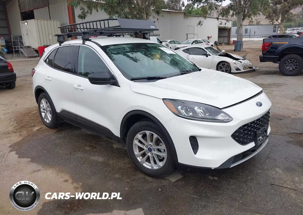 2022 Ford Escape Se