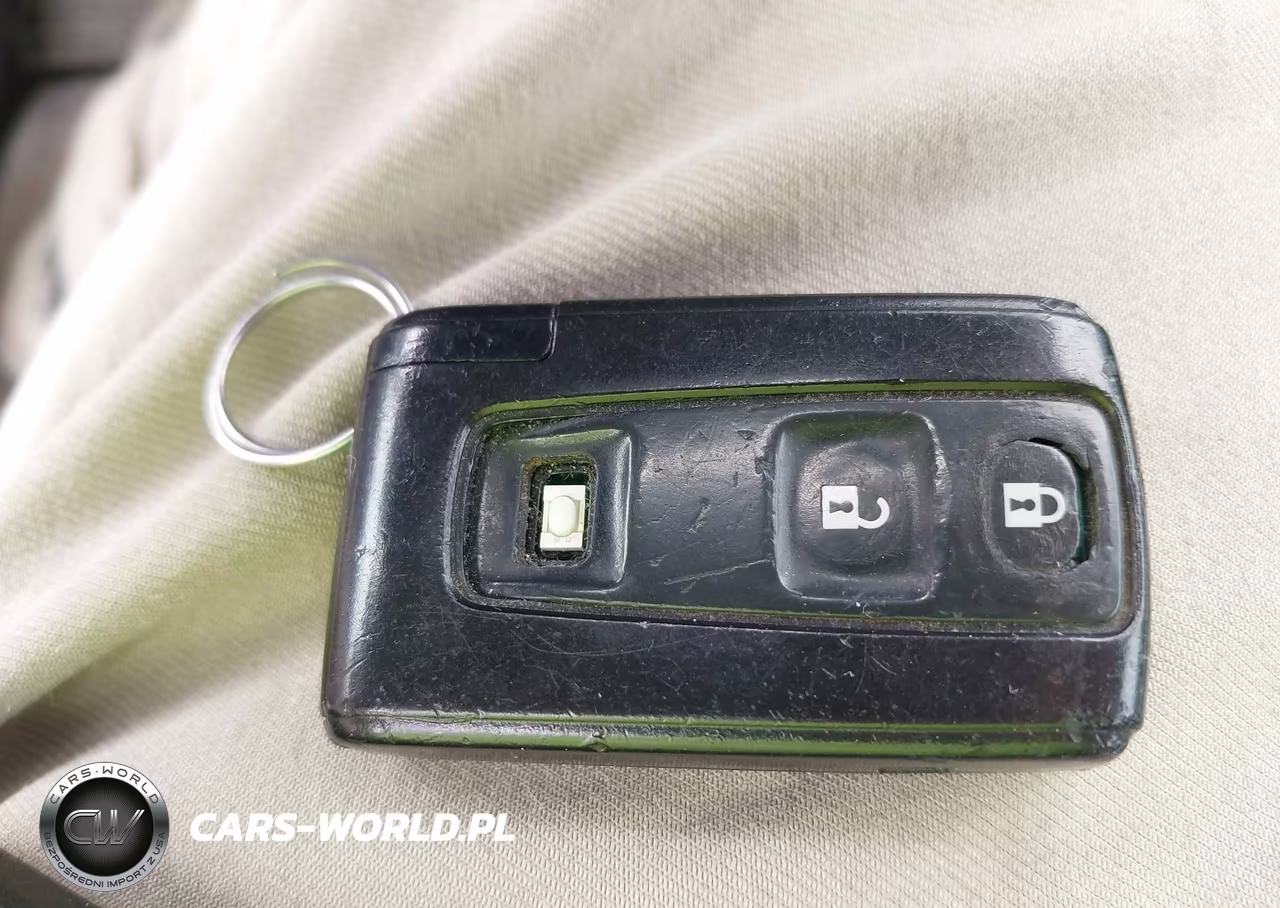 2005 Toyota Prius VIN:JTDKB20U353053041 - 11