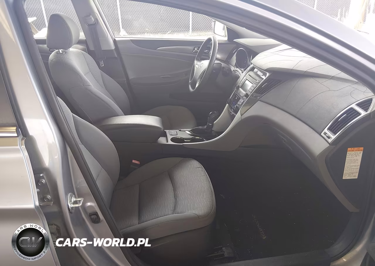 2014 Hyundai Sonata Hybrid VIN:KMHEC4A47EA112782 - 5