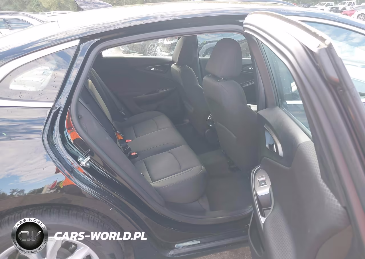2019 Chevrolet Malibu Lt VIN:1G1ZD5ST5KF176728 - 8