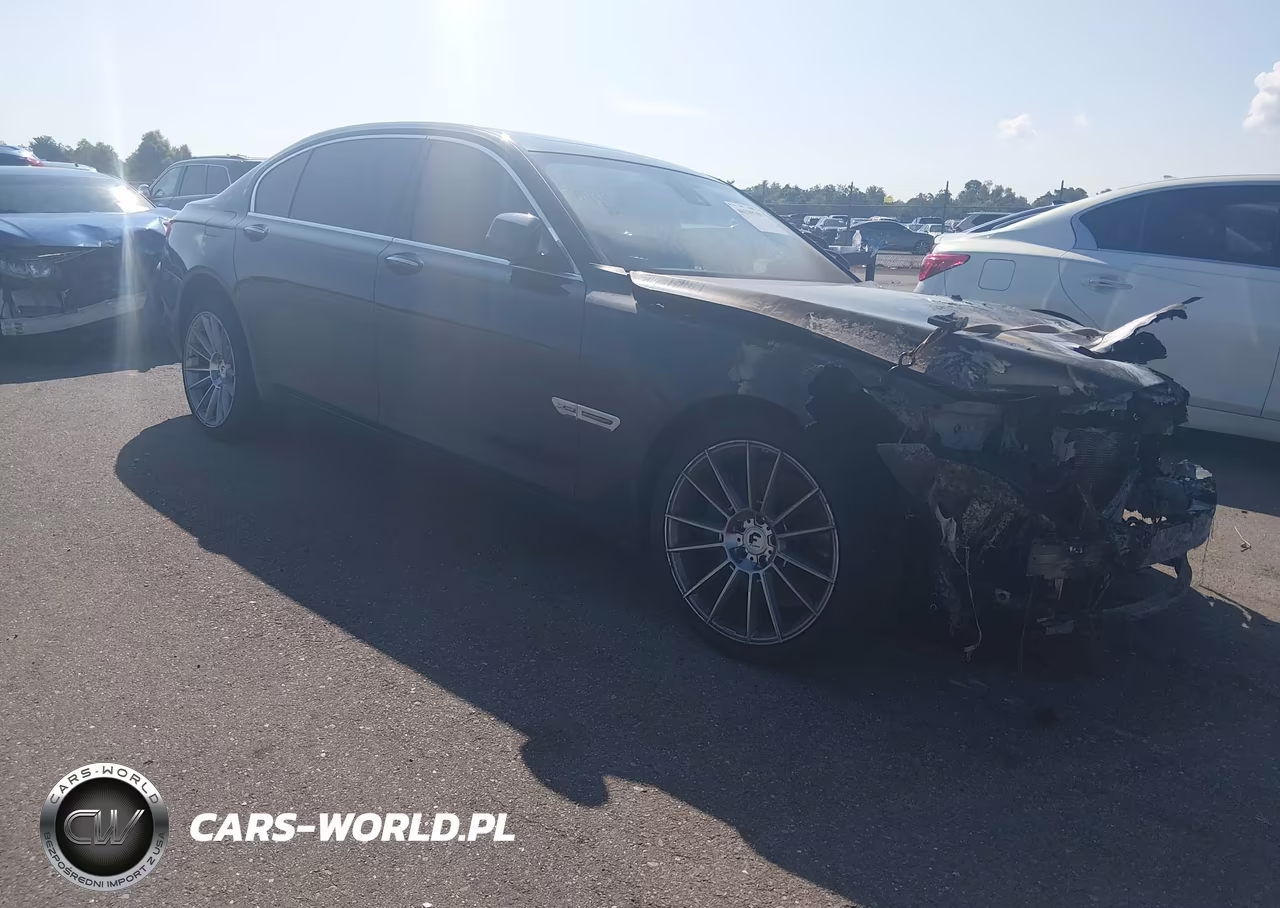 2012 BMW 750Li xDrive