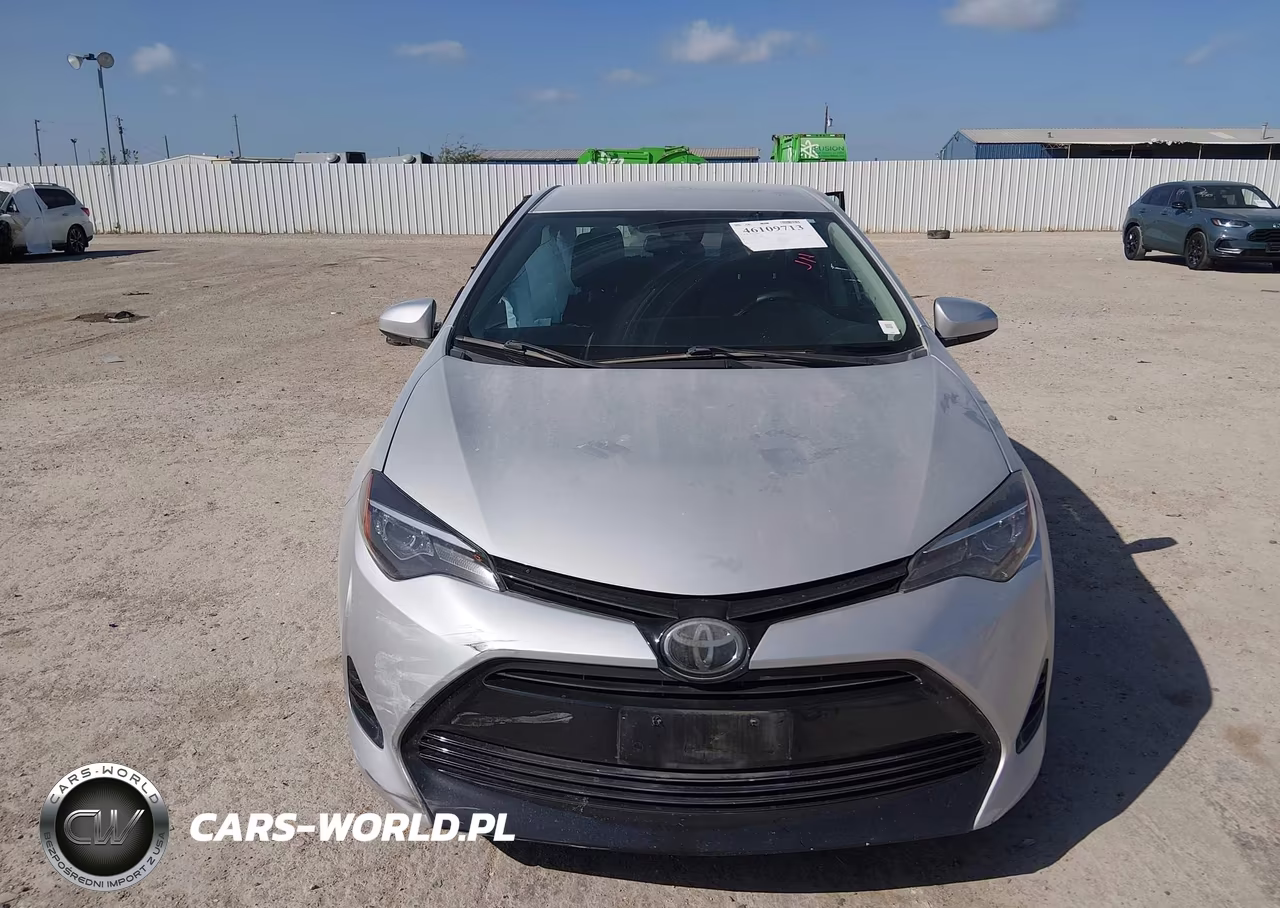 2017 Toyota Corolla Le VIN:2T1BURHE0HC888560 - 12
