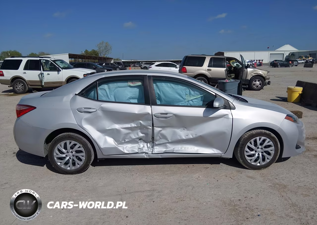 2017 Toyota Corolla Le VIN:2T1BURHE0HC888560 - 13