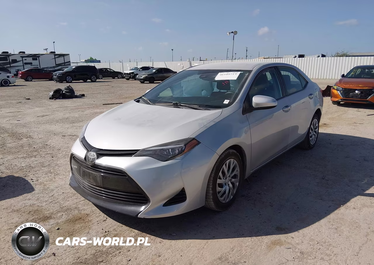2017 Toyota Corolla Le VIN:2T1BURHE0HC888560 - 2