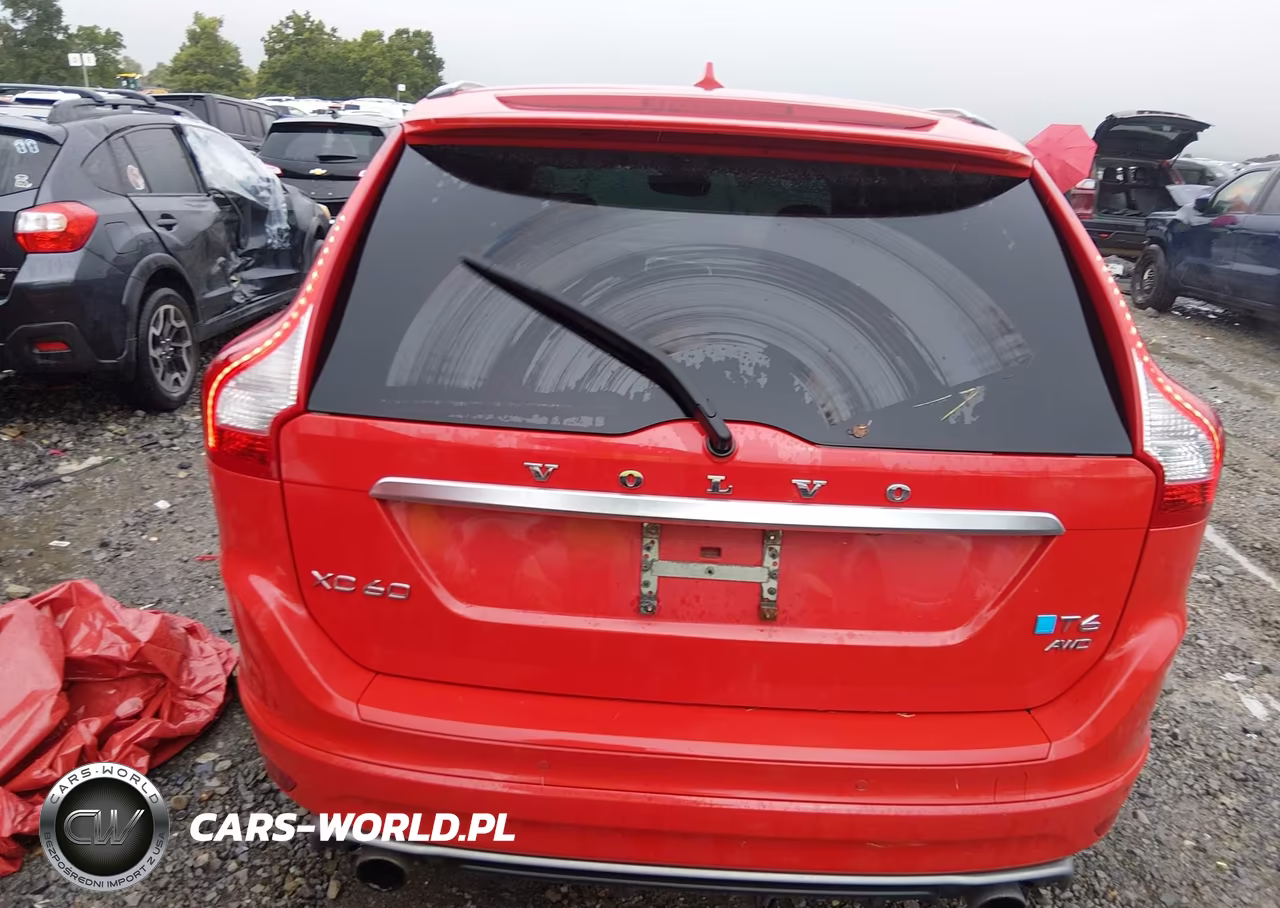2015 Volvo Xc60 T6 R-Design VIN:YV4902RP4F2714095 - 16