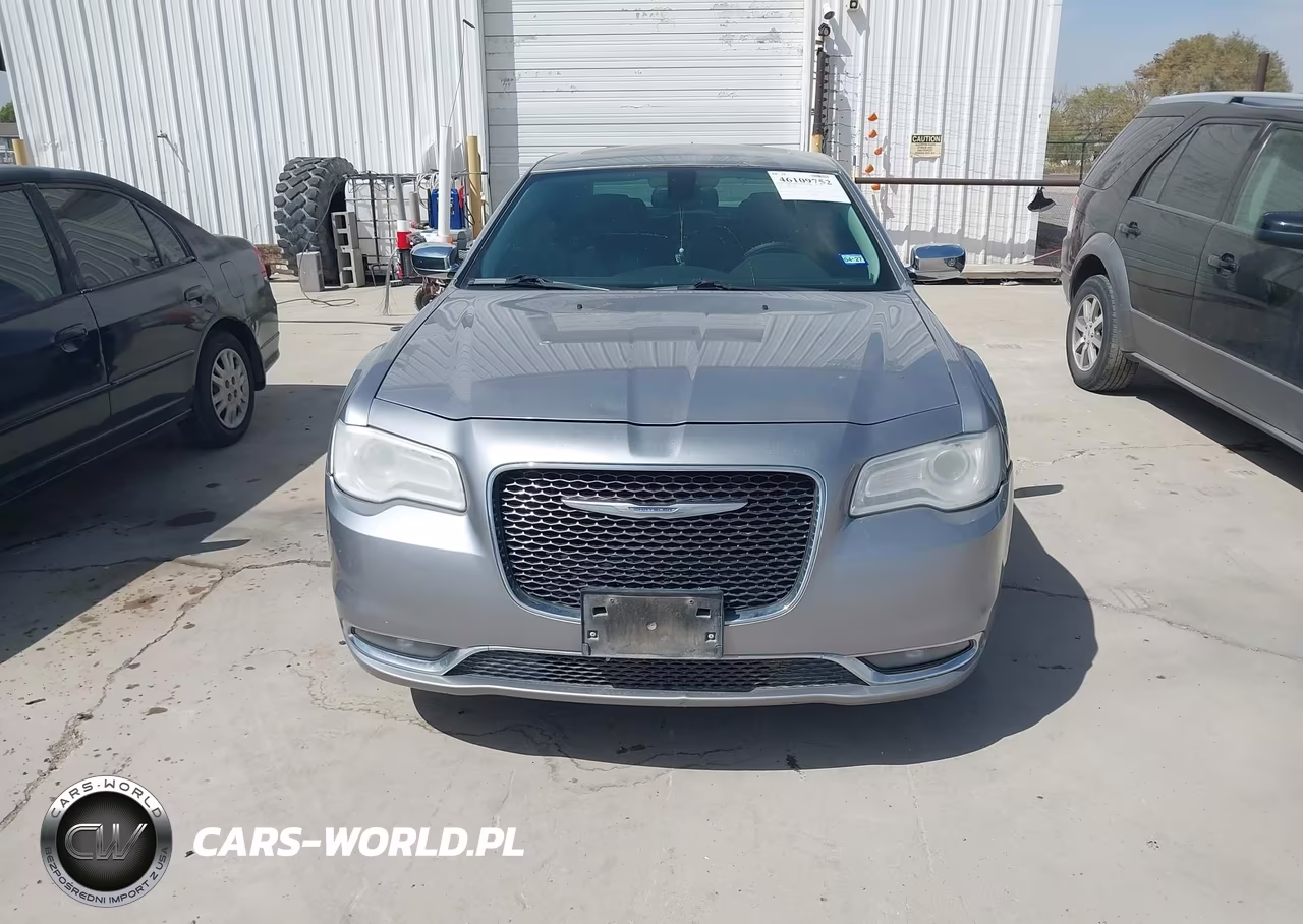 2016 Chrysler 300C VIN:2C3CCAEG1GH219589 - 11