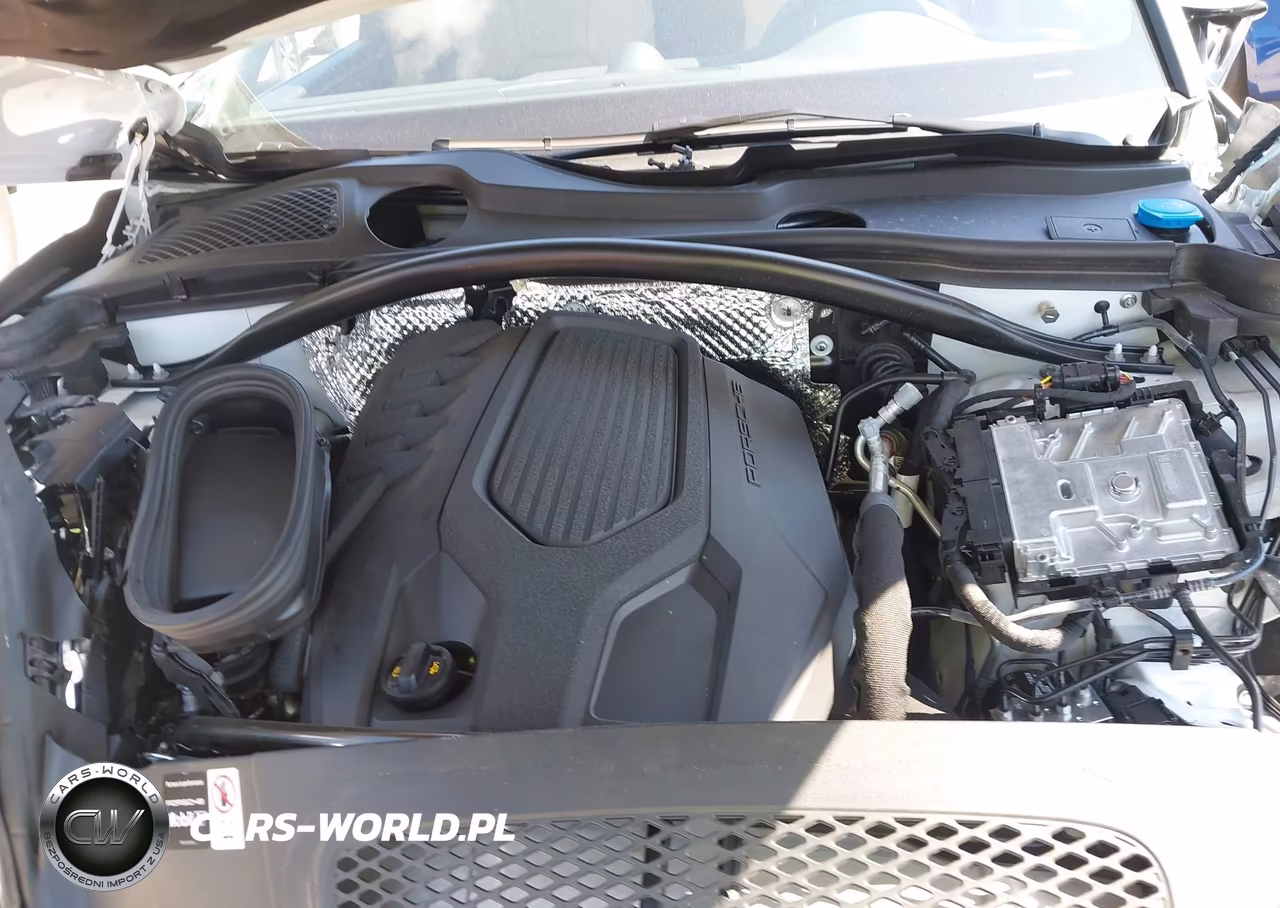 2025 Porsche Macan T VIN:WP1AA2A50SLB15513 - 10