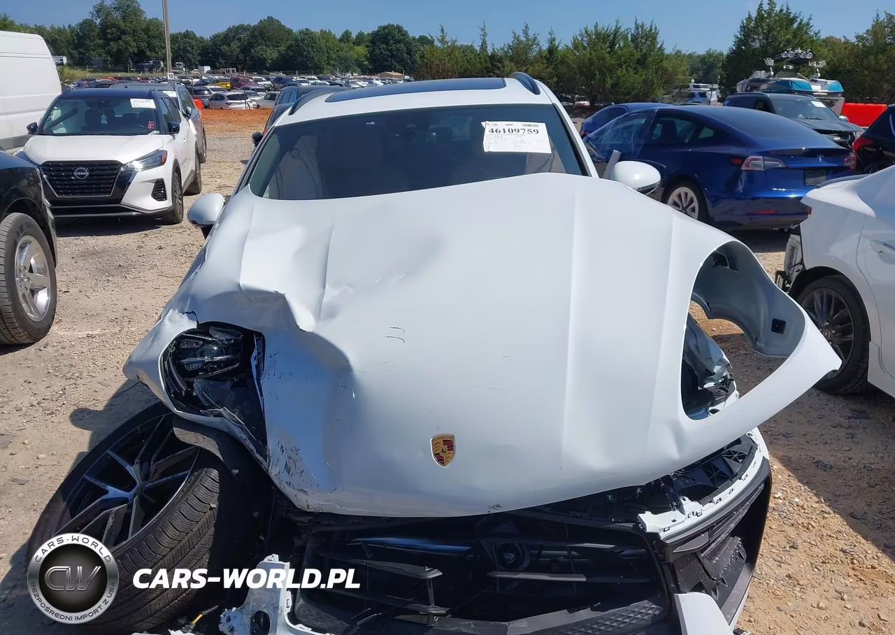 2025 Porsche Macan T VIN:WP1AA2A50SLB15513 - 12