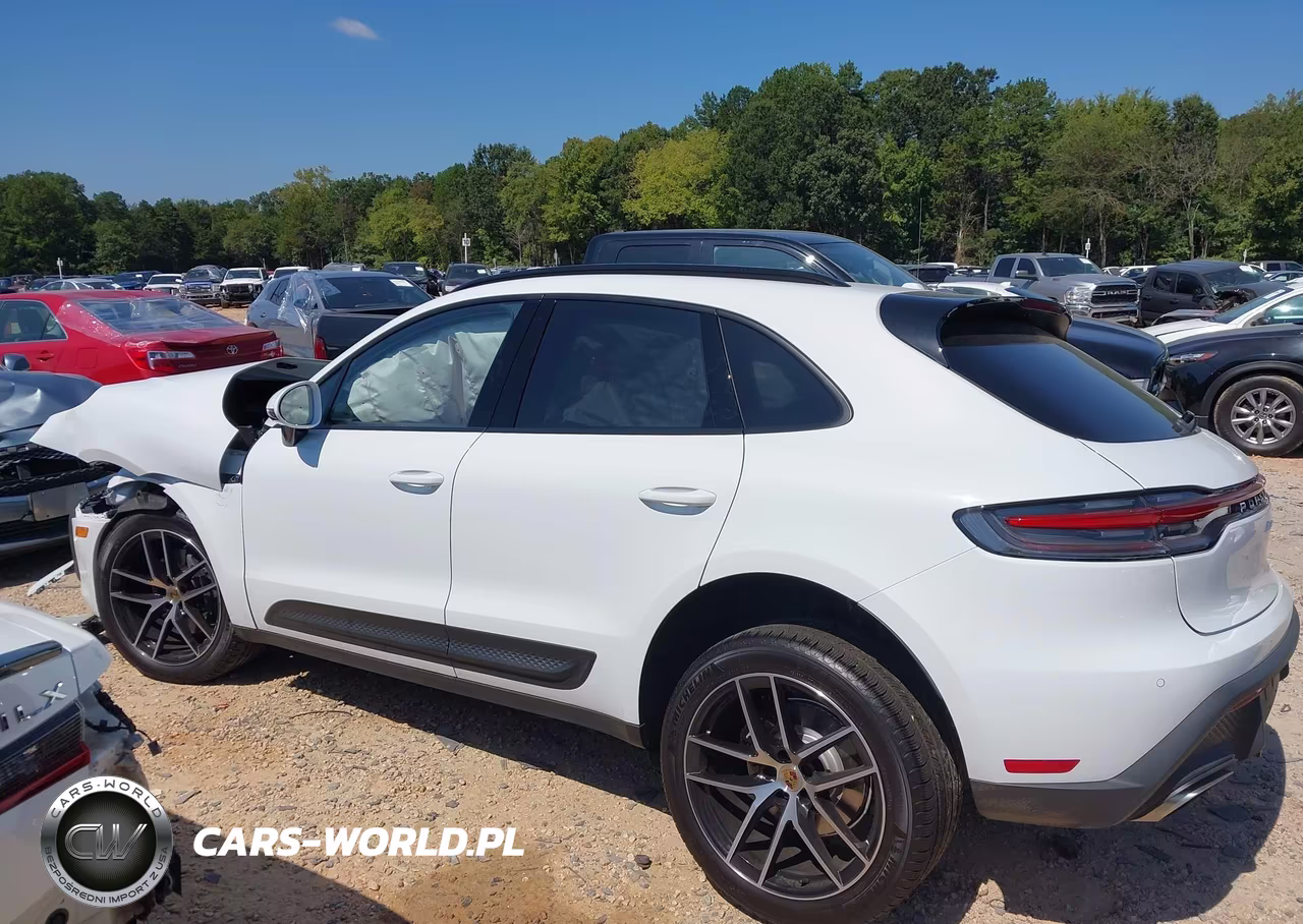 2025 Porsche Macan T VIN:WP1AA2A50SLB15513 - 14