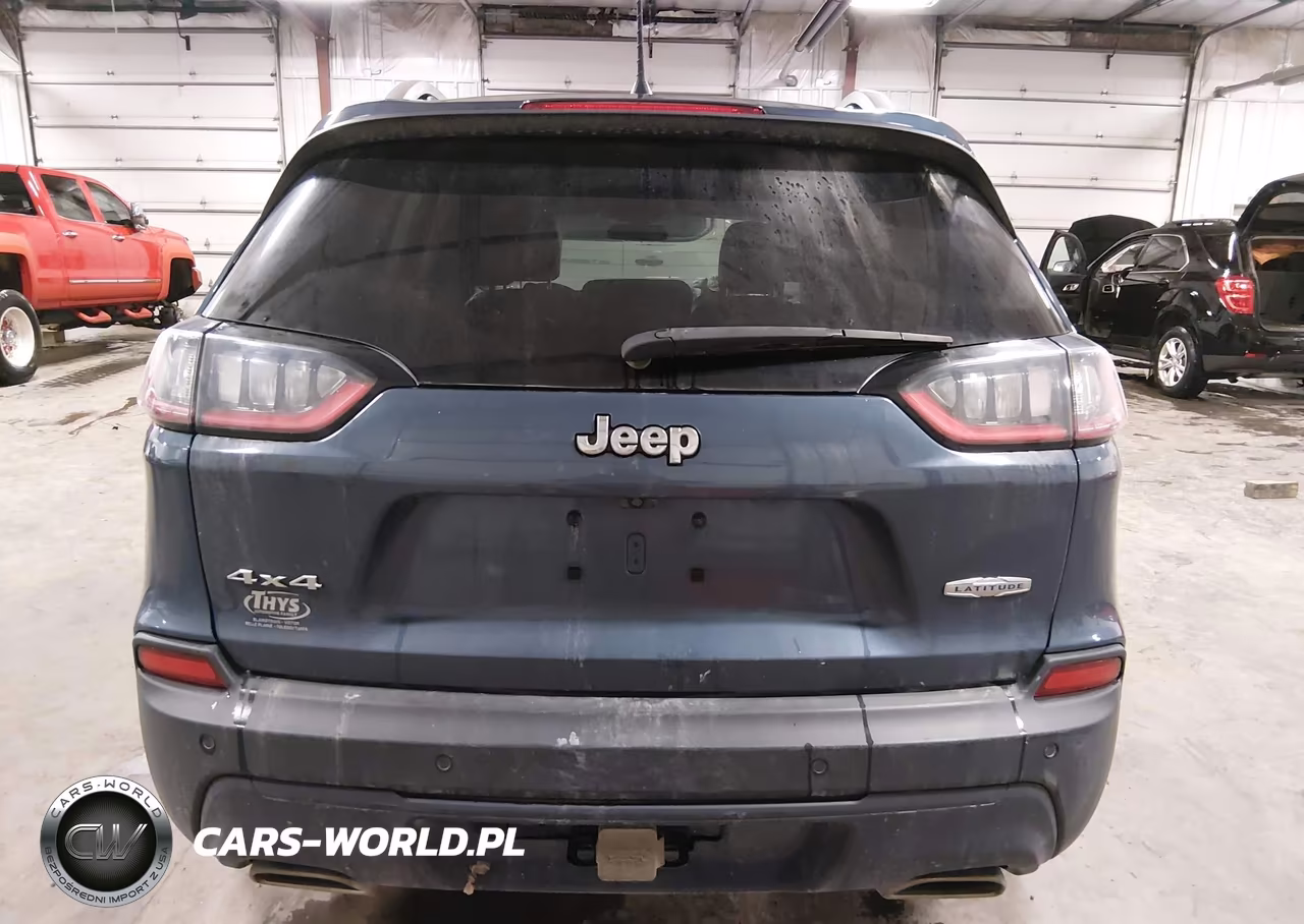 2019 Jeep Cherokee Latitude Plus 4X4 VIN:1C4PJMLX2KD361804 - 17
