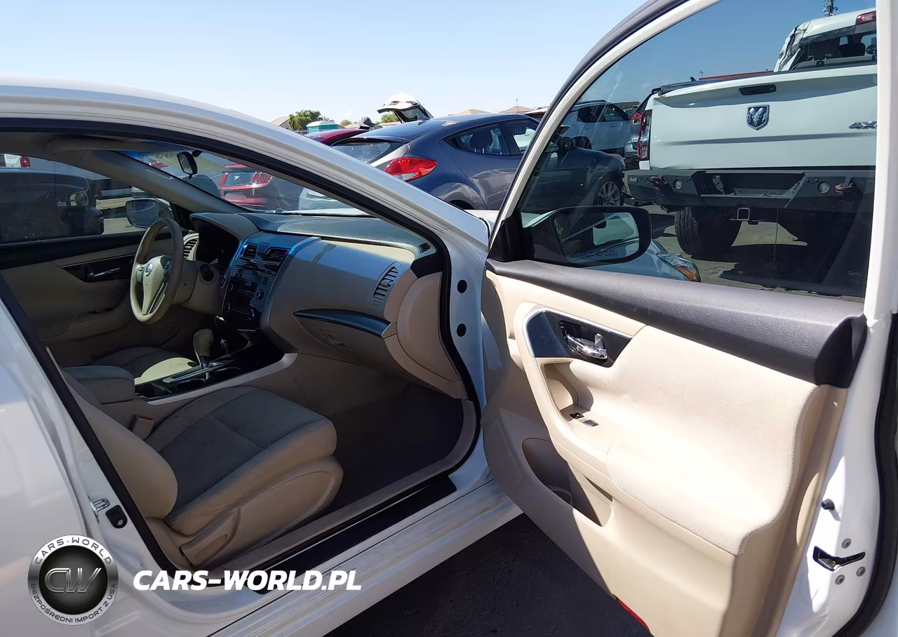 2014 Nissan Altima 2.5 S VIN:1N4AL3AP9EN347691 - 5