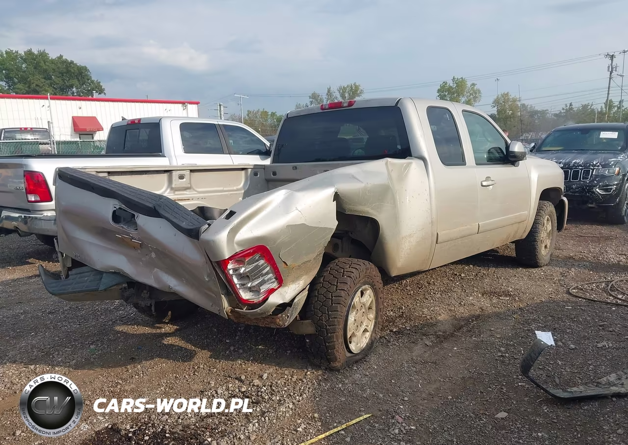 2007 Chevrolet Silverado 1500 Ltz VIN:1GCEK19J67Z628698 - 4