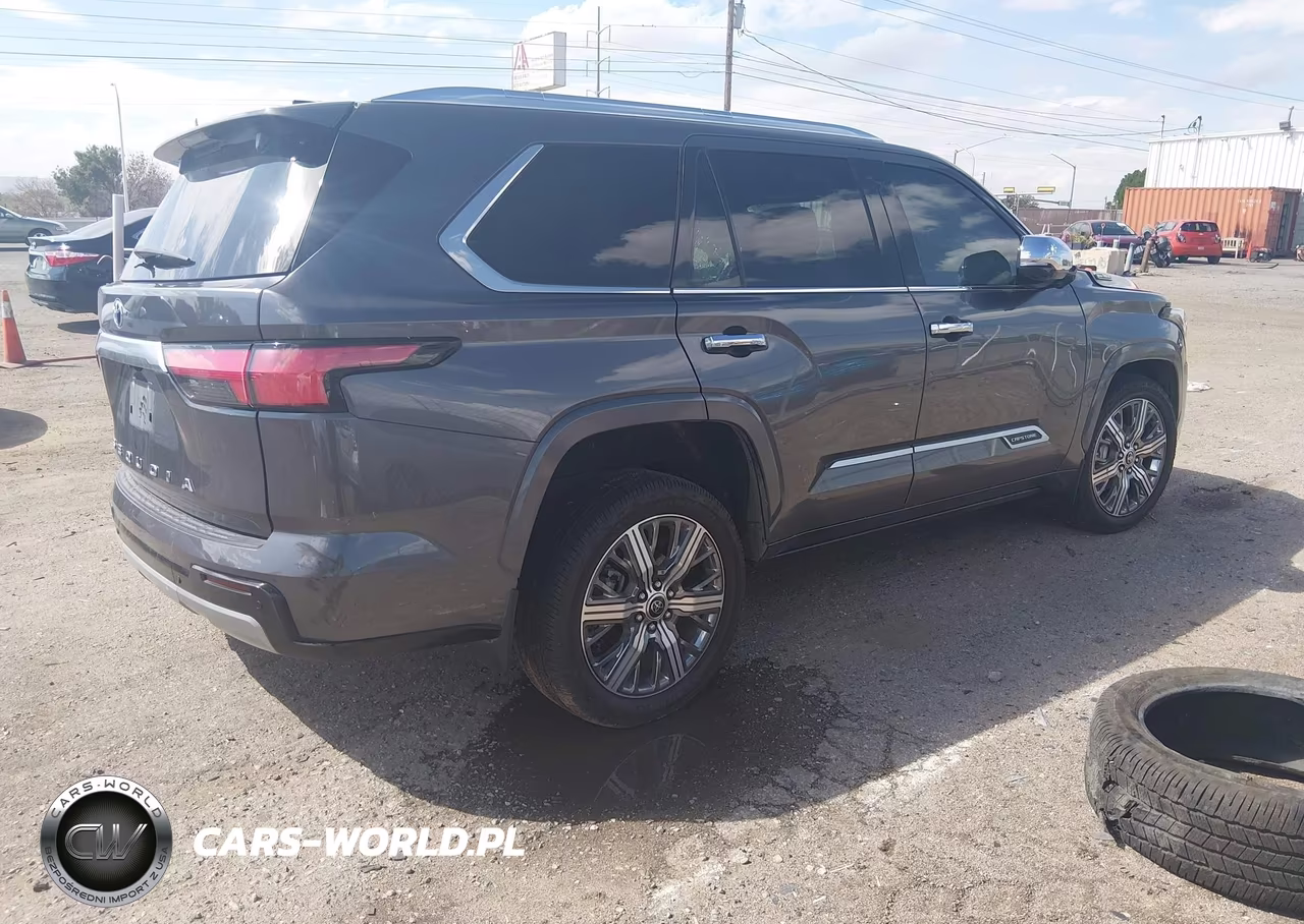 2023 Toyota Sequoia Capstone VIN:7SVAAABA3PX017346 - 4
