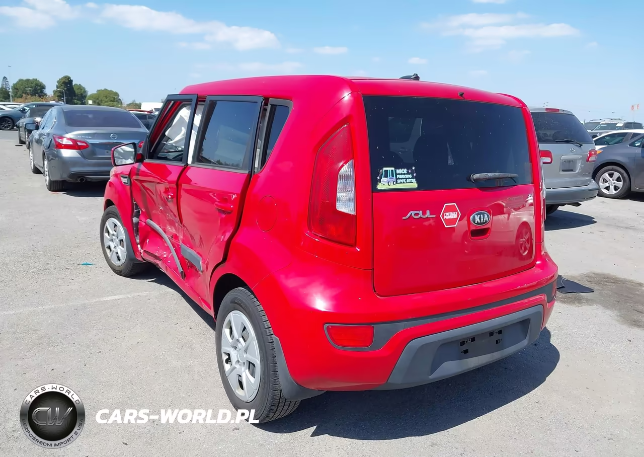 2013 Kia Soul VIN:KNDJT2A58D7503483 - 3