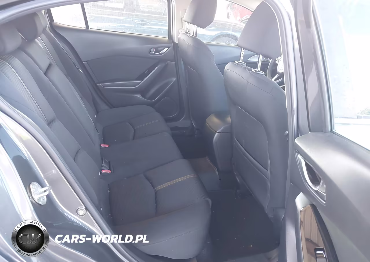 2018 Mazda Mazda3 Sport VIN:3MZBN1U77JM197171 - 8