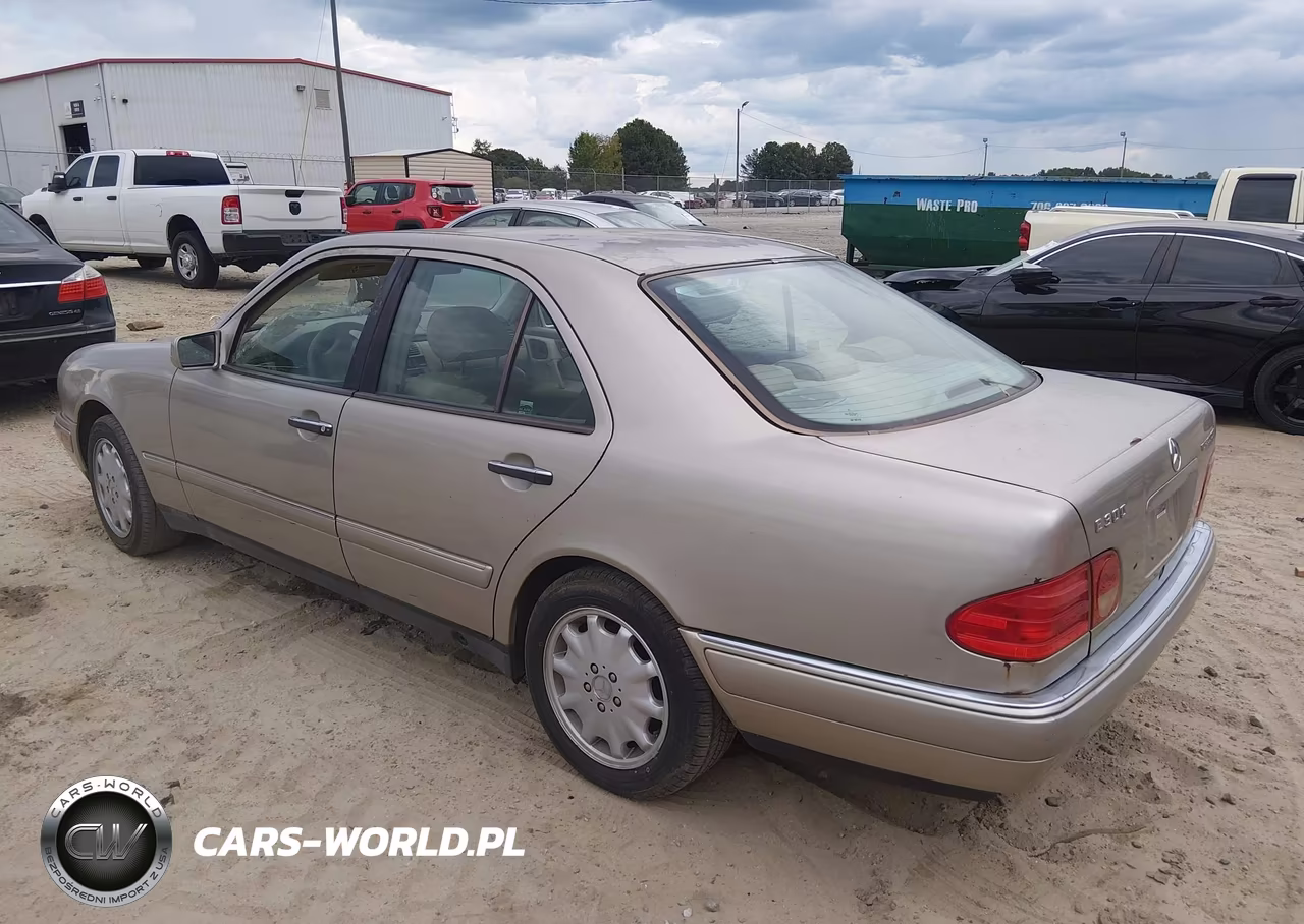1999 Mercedes-Benz E 300 Diesel VIN:WDBJF25H9XA919995 - 3