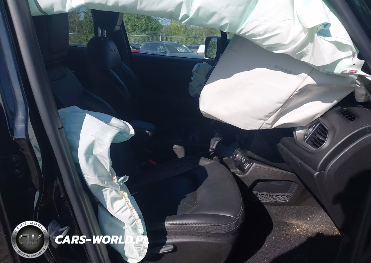 2020 Jeep Renegade High Altitude 4X4 VIN:ZACNJBB1XLPL09703 - 5