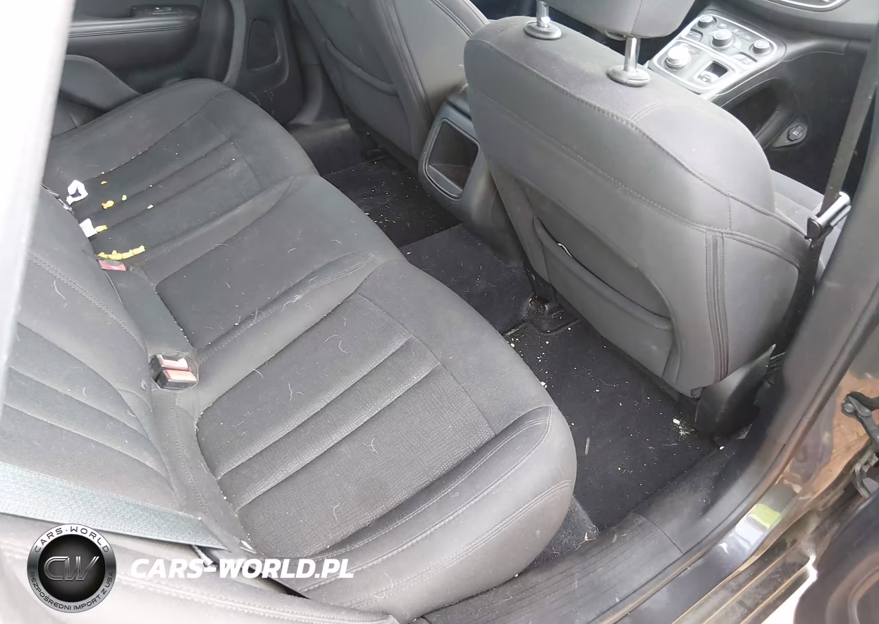 2015 Chrysler 200 Limited VIN:1C3CCCAB5FN603449 - 8