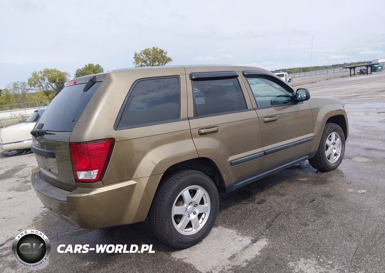 2008 Jeep Grand Cherokee Laredo VIN:1J8GR48K08C246258 - 4