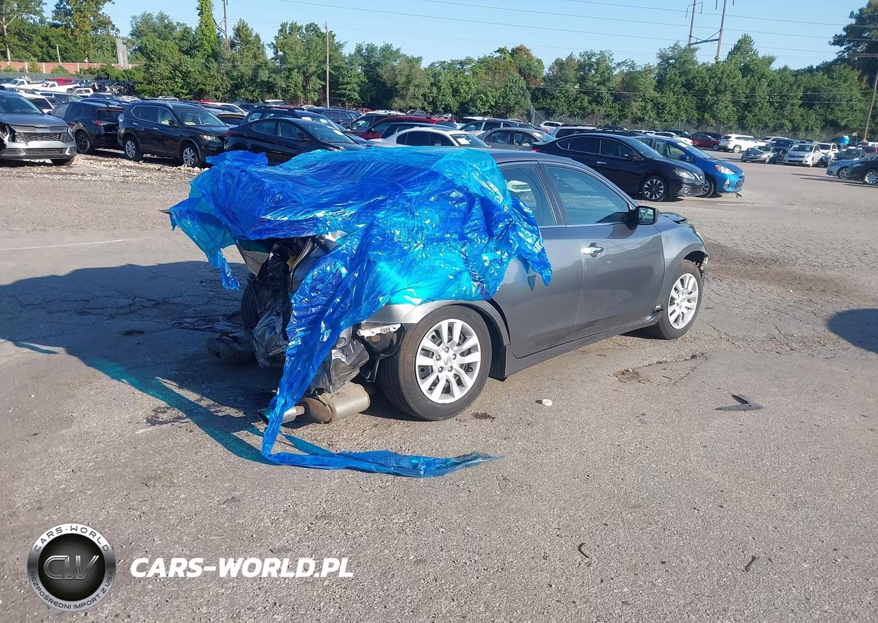 2014 Nissan Altima 2.5 S VIN:1N4AL3AP0EC165647 - 4