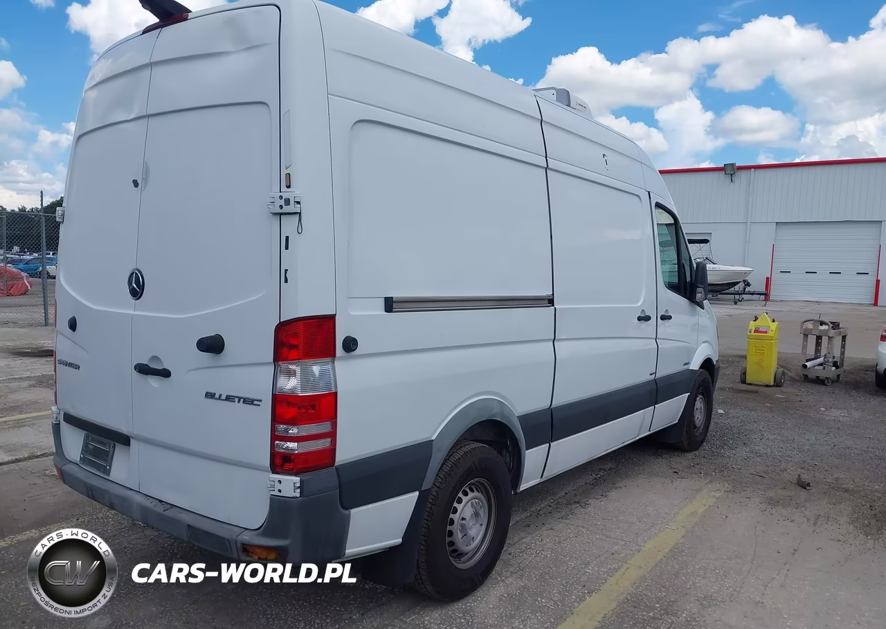 2016 Mercedes-Benz Sprinter 2500 Normal Roof VIN:WD3PE7DD9GP177857 - 4