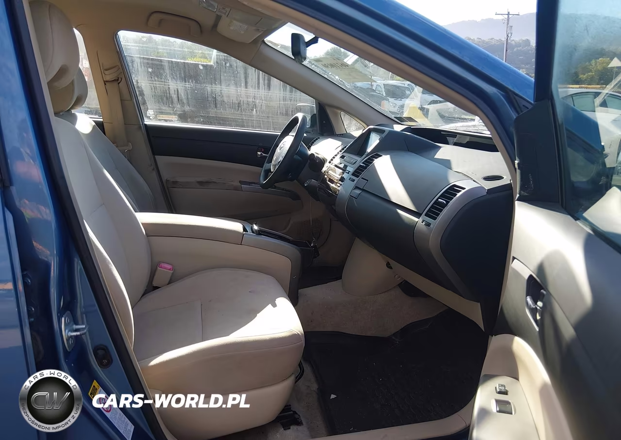 2004 Toyota Prius VIN:JTDKB20U040018330 - 5