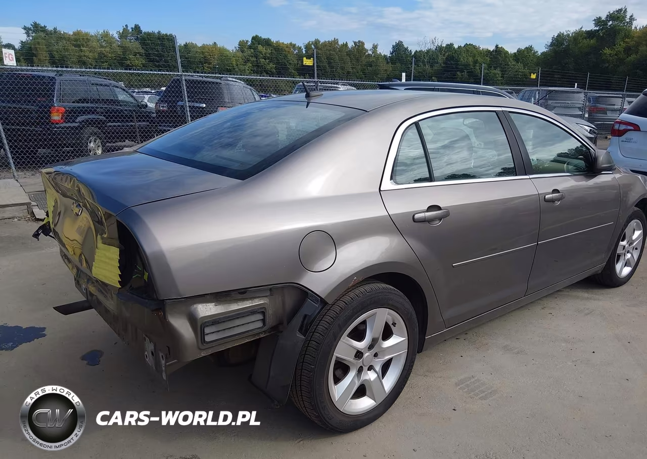 2010 Chevrolet Malibu Ls VIN:1G1ZB5EB8AF298300 - 4