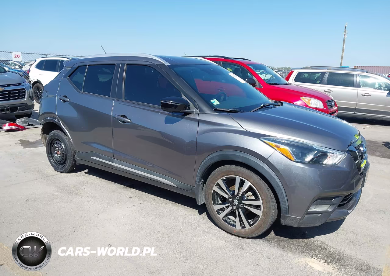 2020 Nissan Kicks Sr Xtronic Cvt