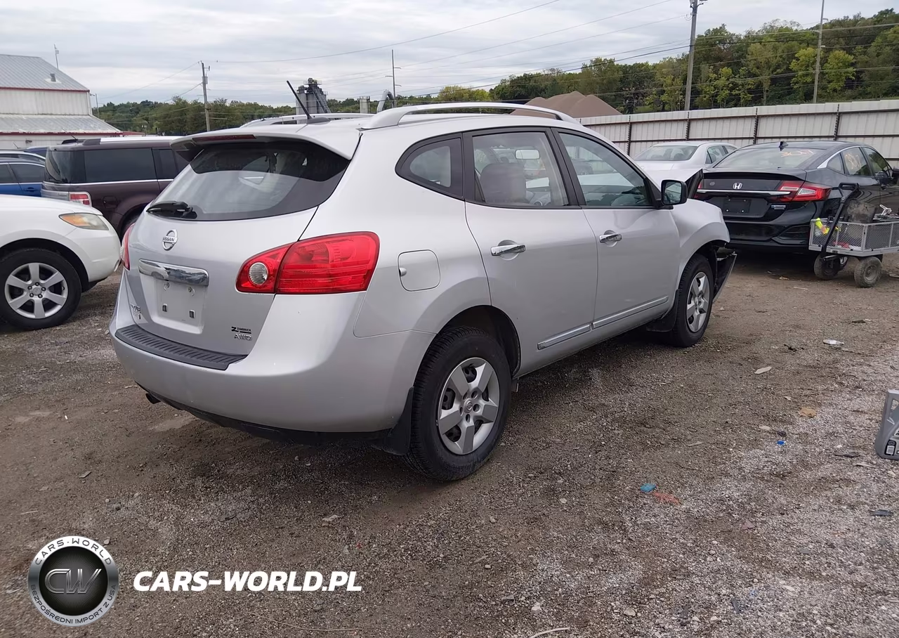 2014 Nissan Rogue Select S VIN:JN8AS5MV9EW713537 - 4
