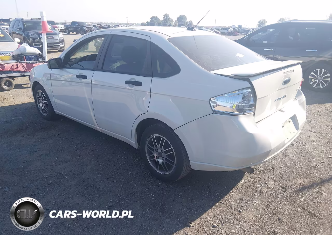 2010 Ford Focus Se VIN:1FAHP3FN1AW182007 - 3