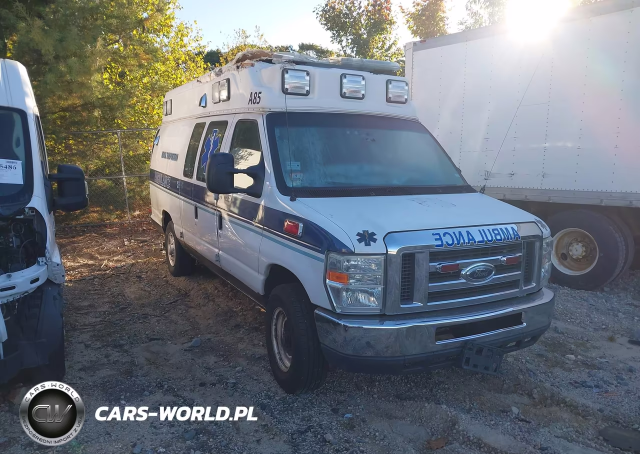 2014 Ford E-350 Super Duty Commercial