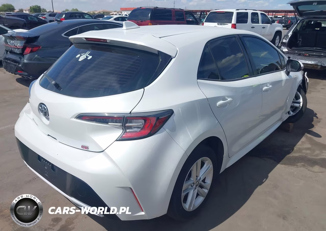 2021 Toyota Corolla Se VIN:JTND4MBE3M3110174 - 4