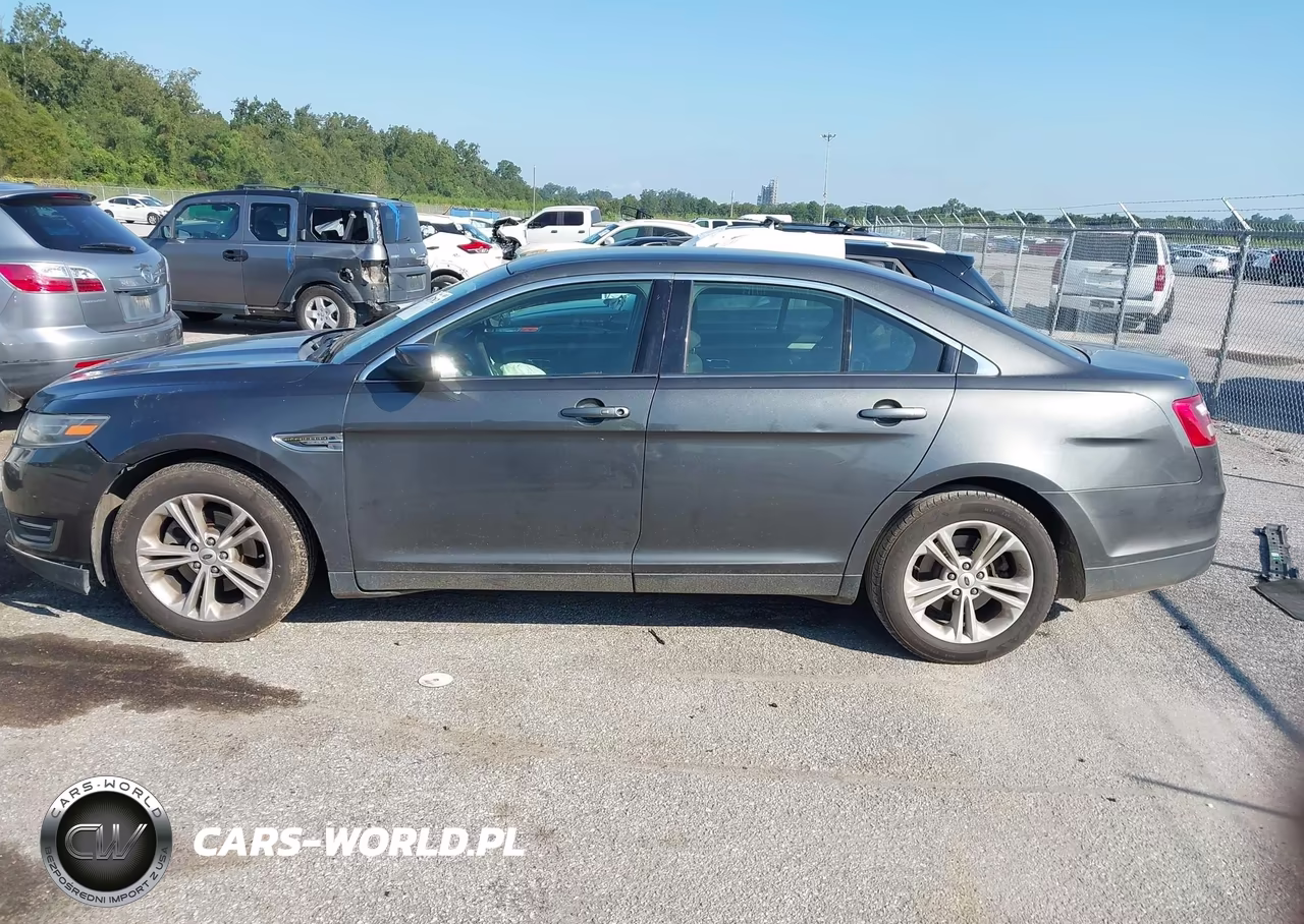 2018 Ford Taurus Sel VIN:1FAHP2E80JG131145 - 14