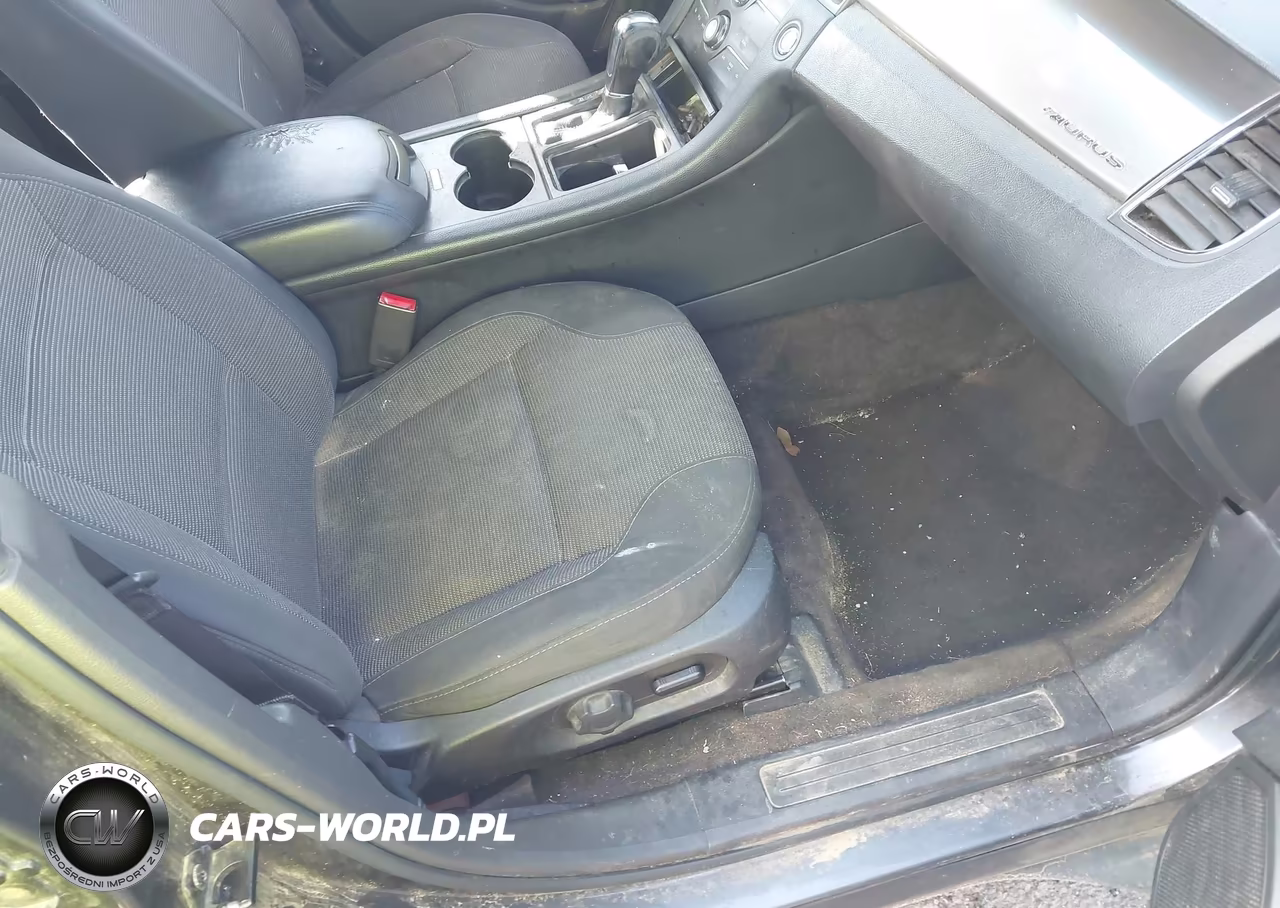 2018 Ford Taurus Sel VIN:1FAHP2E80JG131145 - 5