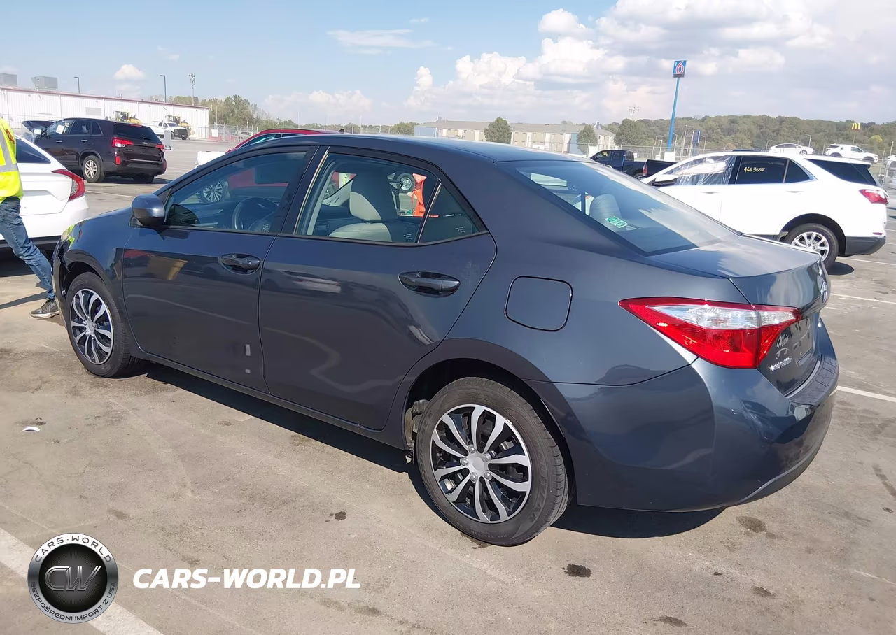 2016 Toyota Corolla Le VIN:5YFBURHE6GP387171 - 3