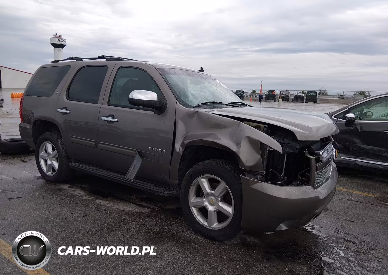 2012 Chevrolet Tahoe Lt VIN:1GNSKBE09CR185745 - 1