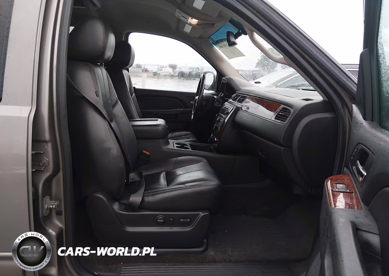 2012 Chevrolet Tahoe Lt VIN:1GNSKBE09CR185745 - 5