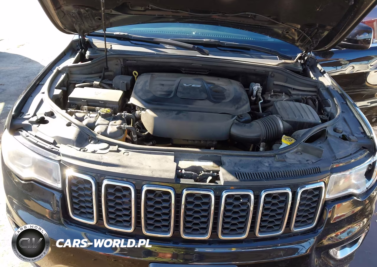 2017 Jeep Grand Cherokee Laredo 4X2 VIN:1C4RJEAG3HC717483 - 10