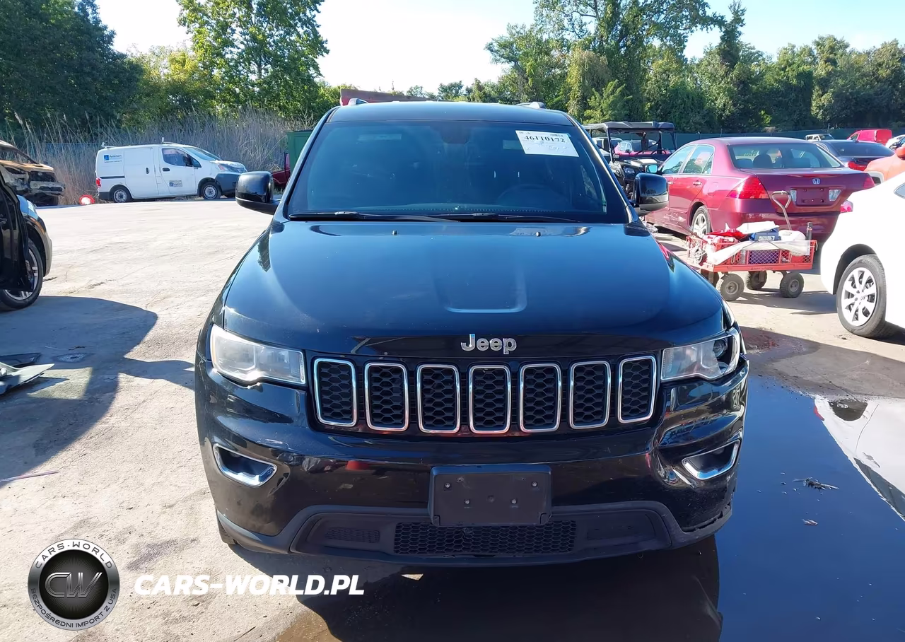 2017 Jeep Grand Cherokee Laredo 4X2 VIN:1C4RJEAG3HC717483 - 12