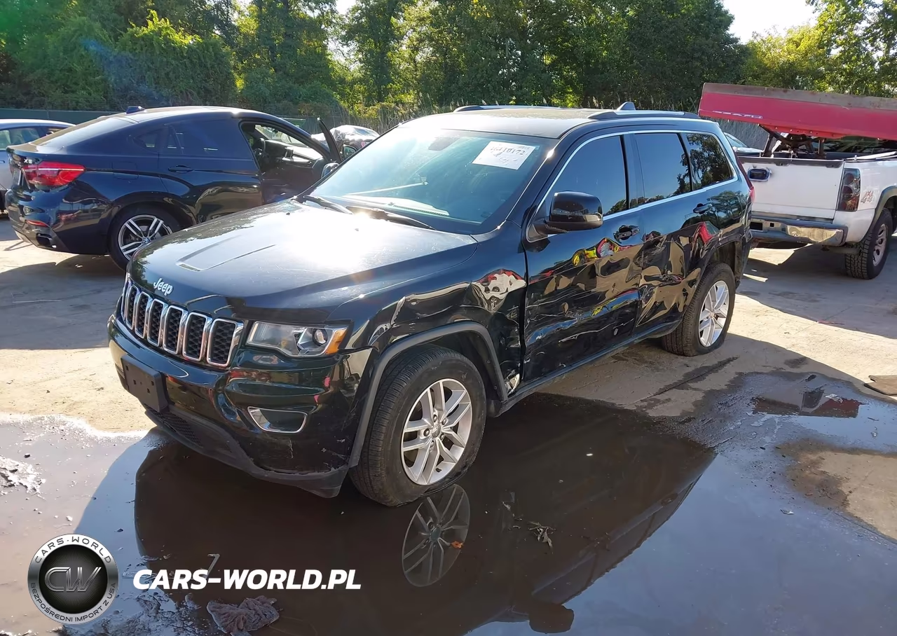 2017 Jeep Grand Cherokee Laredo 4X2 VIN:1C4RJEAG3HC717483 - 2