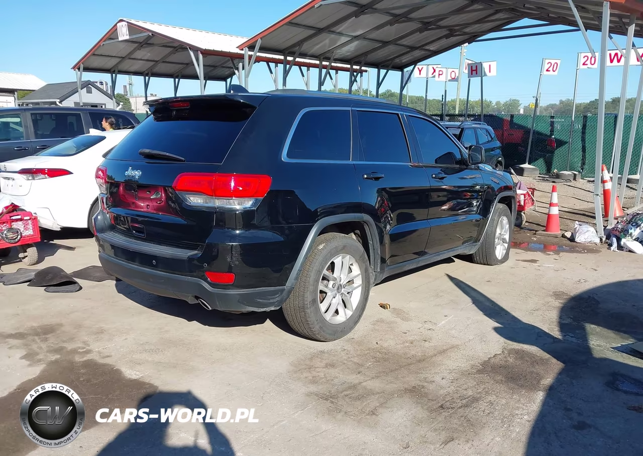 2017 Jeep Grand Cherokee Laredo 4X2 VIN:1C4RJEAG3HC717483 - 4