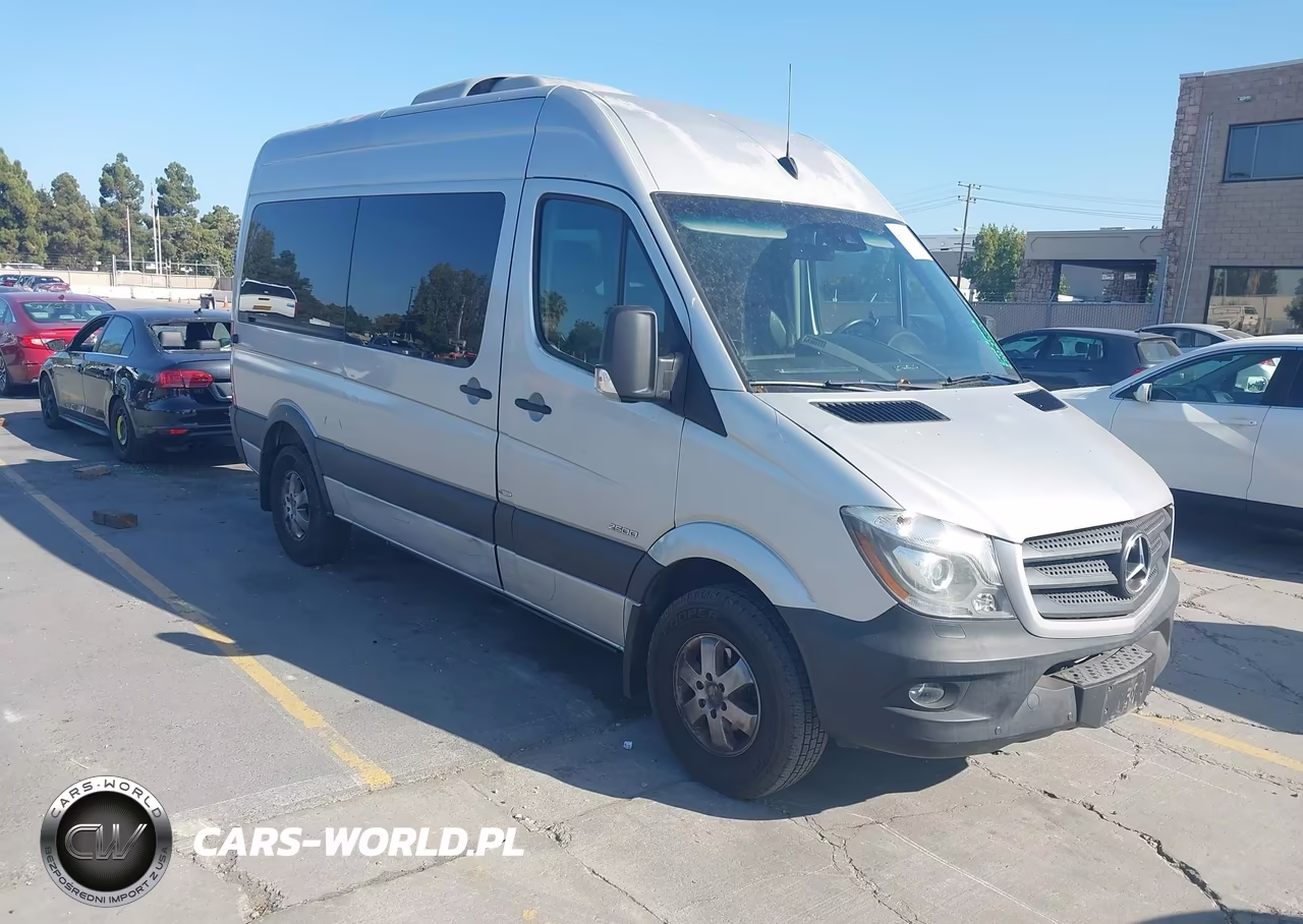 2016 Mercedes-Benz Sprinter 2500 Normal Roof – zdjęcie 1 z 17