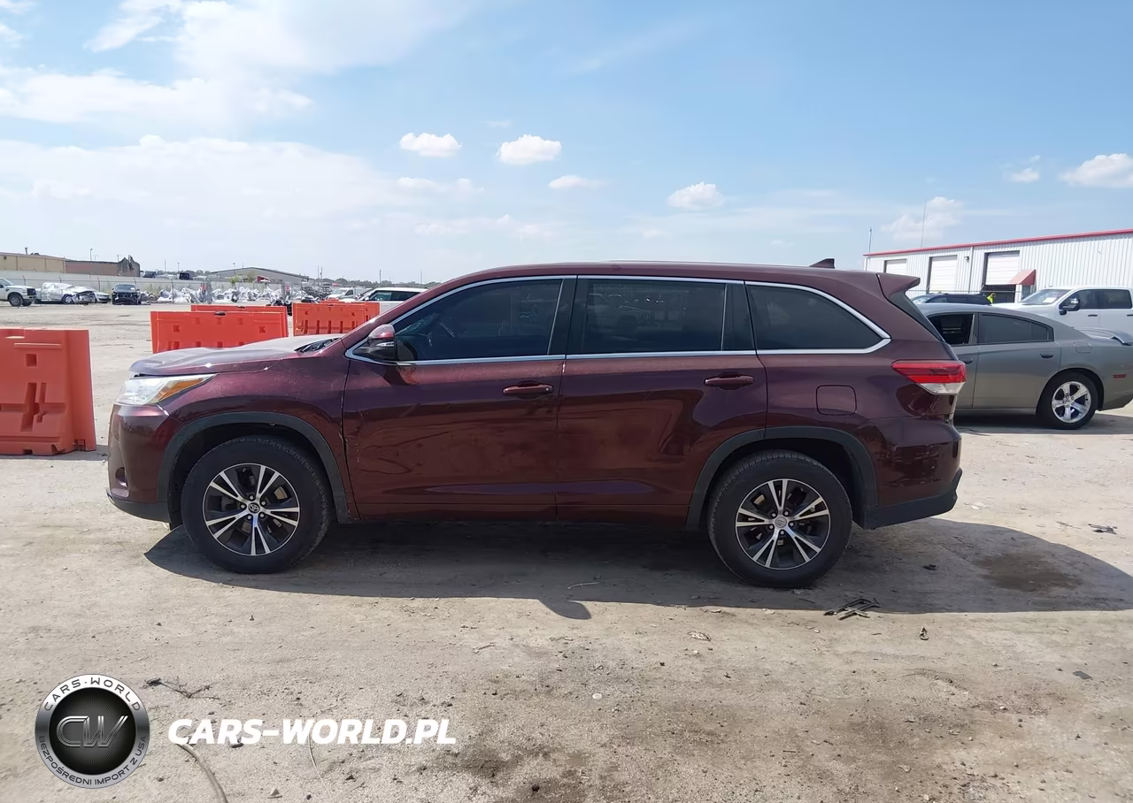 2017 Toyota Highlander Le VIN:5TDZZRFH9HS214766 - 15