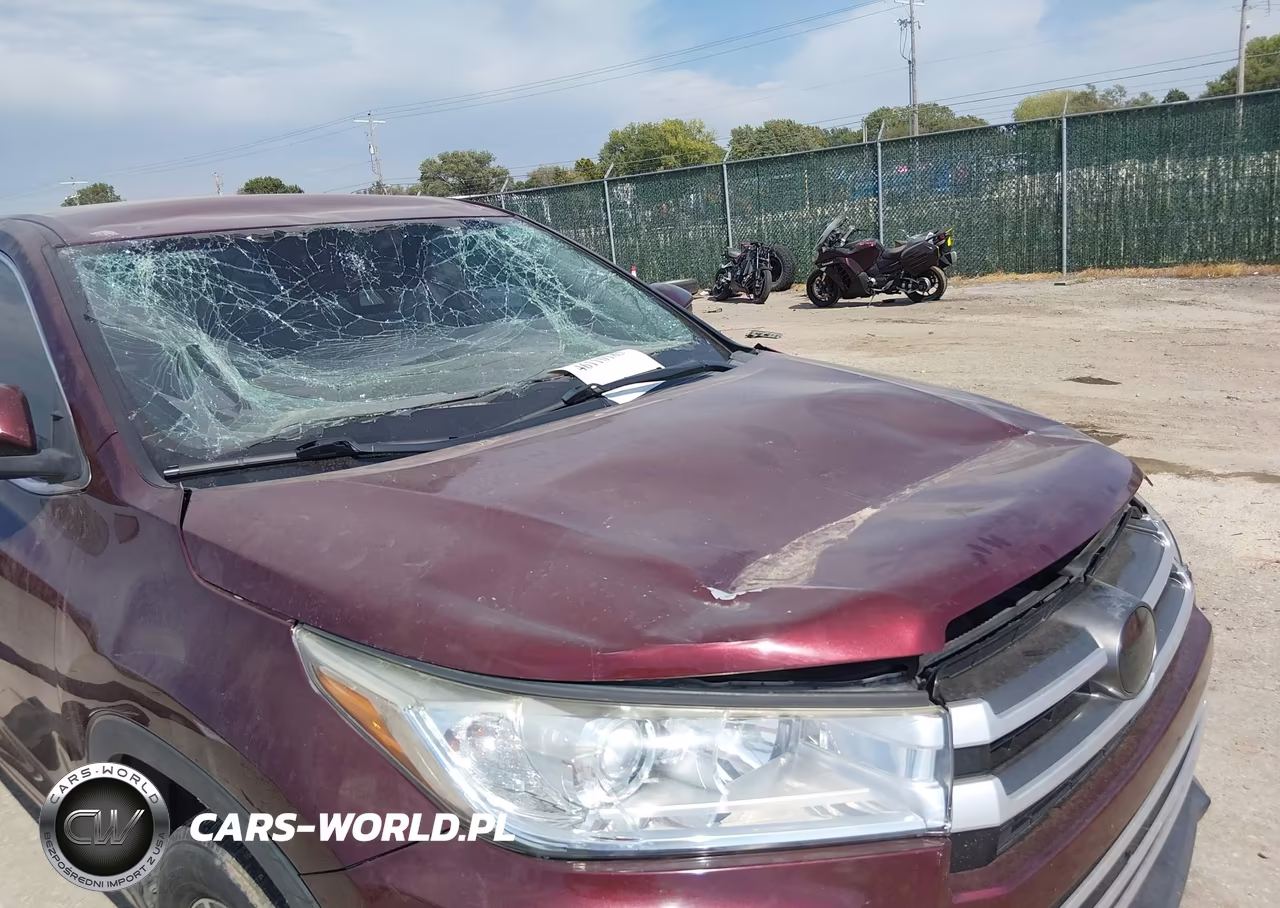 2017 Toyota Highlander Le VIN:5TDZZRFH9HS214766 - 6